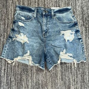 Brand New SO Women’s 11/30W The Boyfriend Short 90s Fit Distressed Jean Shorts‎